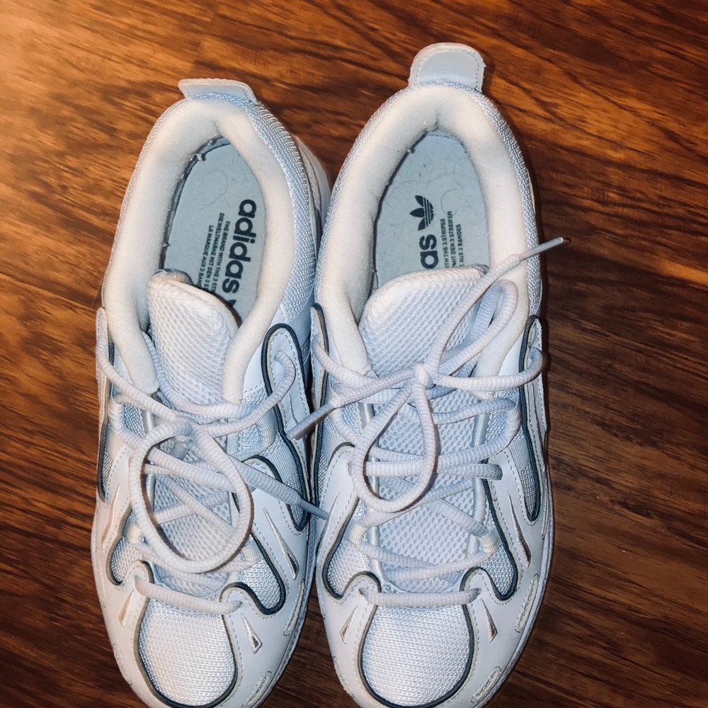 Adidas - Picture 2 of 6